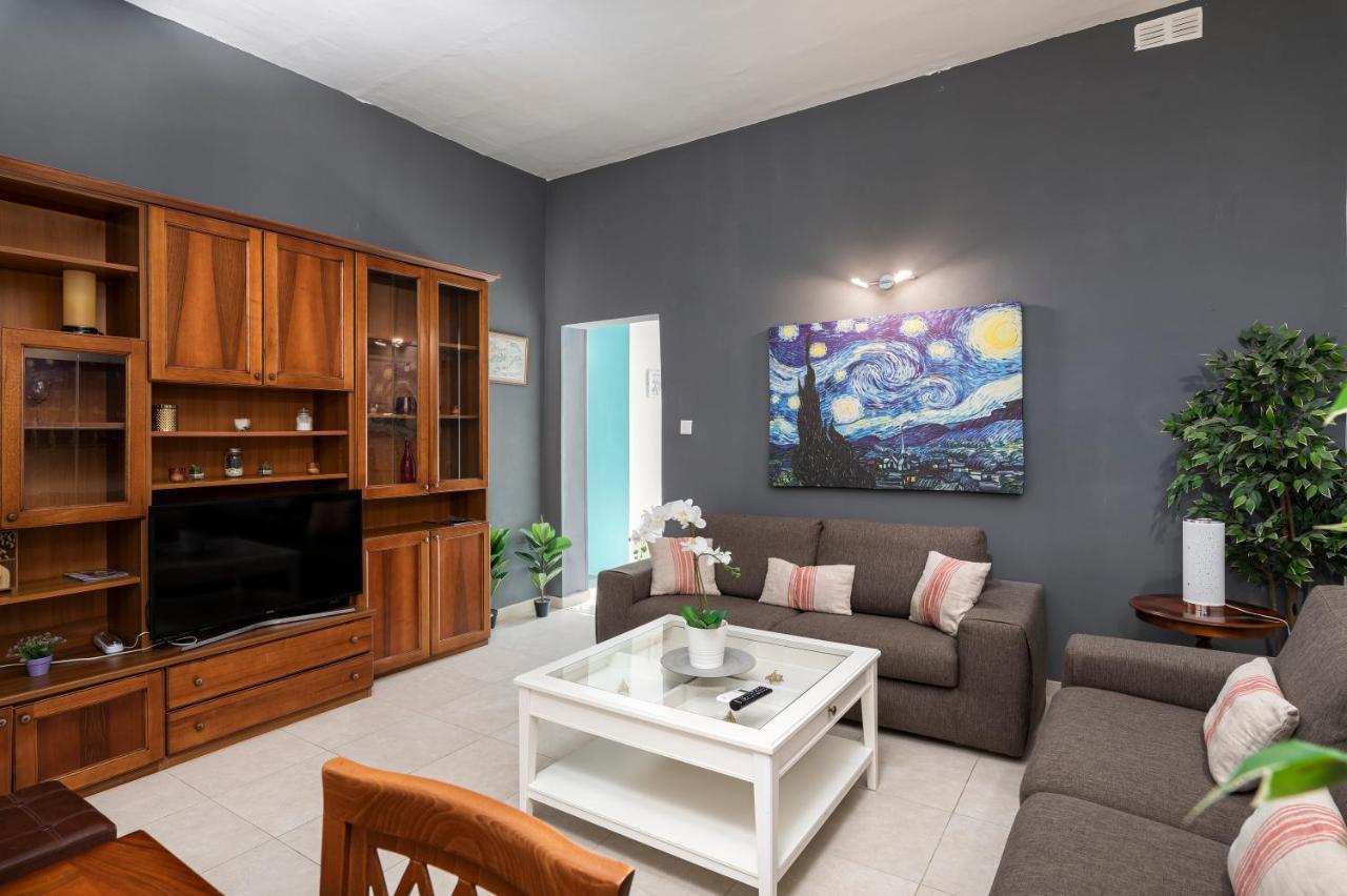1 Bedroom Apartment With Cosy Backyard Close To Valletta フロリアーナ エクステリア 写真