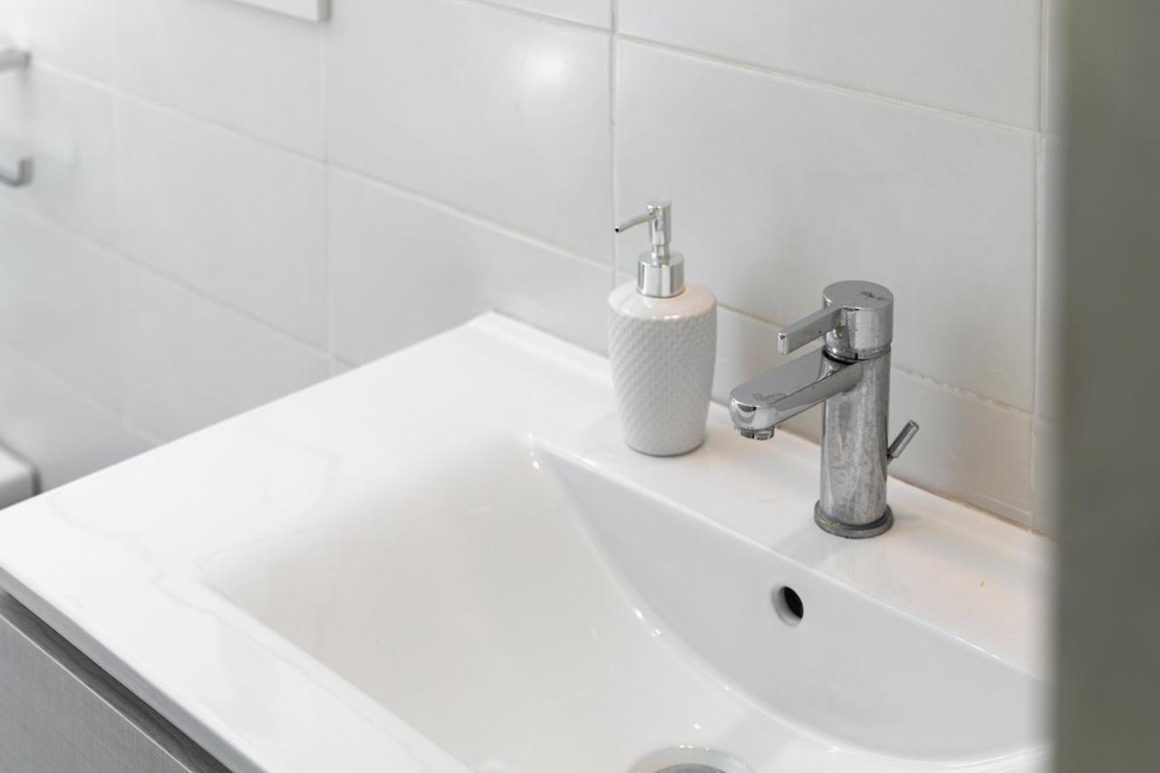 1 Bedroom Apartment With Cosy Backyard Close To Valletta フロリアーナ エクステリア 写真